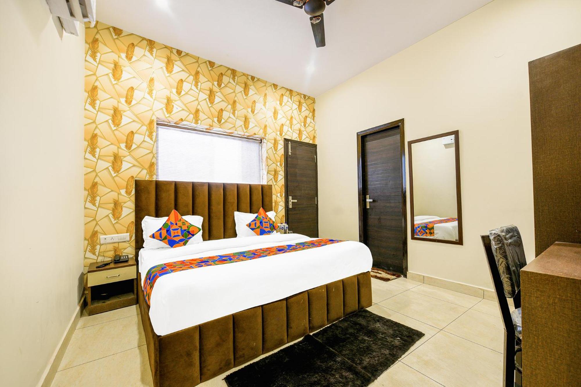 לודהיאנה Fabhotel Royal Regency I מראה חיצוני תמונה